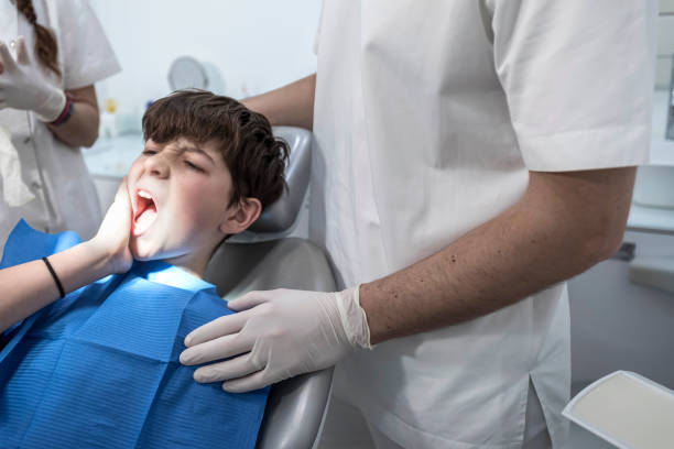 Best Emergency Dental Care for Broken or Chipped Teeth in Miamitown, OH